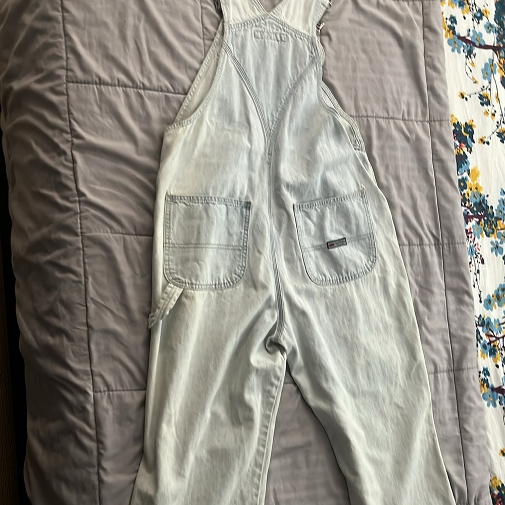 Super cute capri-ish overalls… in super good condition… super light denim - Picture 6 of 8